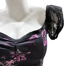 Laden Sie das Bild in den Galerie-Viewer, Nikki Freeman Kleid Obsession 2026 Nikki Sommer Cosplay Outfit
