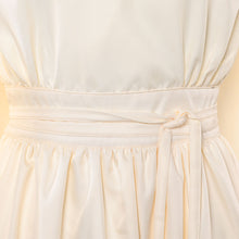 Laden Sie das Bild in den Galerie-Viewer, The Odyssey 2026 weiß Kleid Athana Cosplay Kostüm