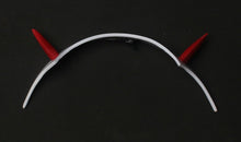 Laden Sie das Bild in den Galerie-Viewer, DARLING in the FRANXX  02 Zero Two Kopfschmuck Haarspange Cosplay Requisite
